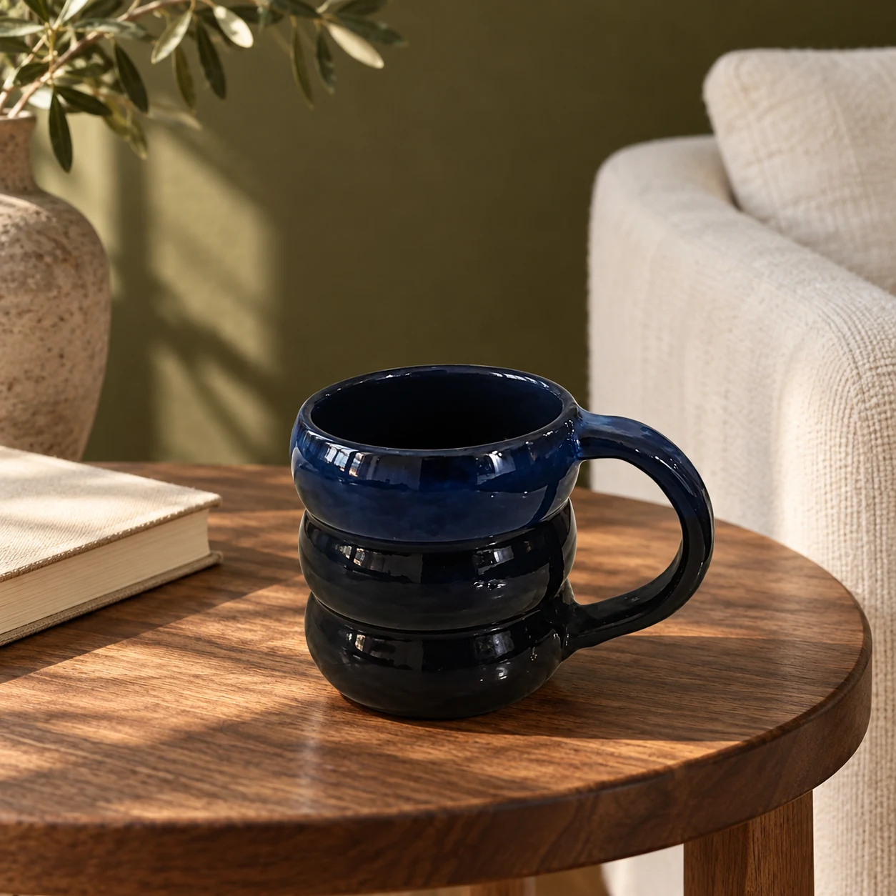 Midnight Bubble Mug in an olive and cream setting